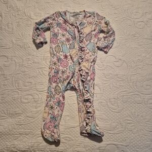 Caden Lane girls 3-6 months  ruffle tush footie, hands flip over Easter VGUC